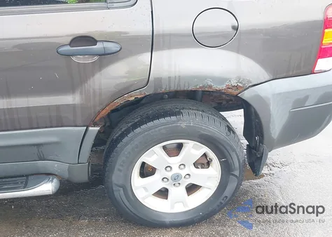 2007 Ford Escape Xlt/Xlt Sport from USA, damaged, VIN 1FMYU931X7KA15101
